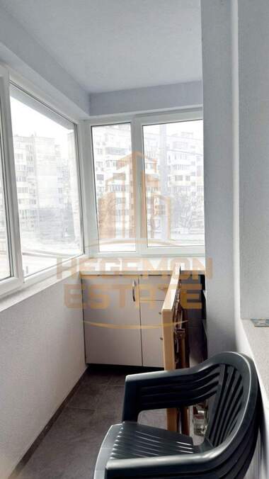 Vânzare - Apartament în Văzrajdane 4,  Varna
