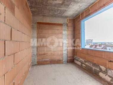 For sale - Apartment in Cveten kvartal,  Varna