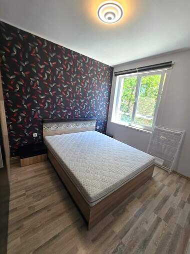 Miete - Wohnung in Üjen,  Plowdiw