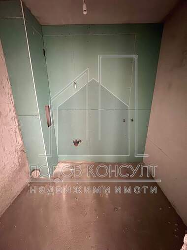 Продажба - Апартамент в Остромила,  Пловдив