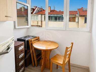 Vânzare - Apartament în Văzrajdane,  Burgas