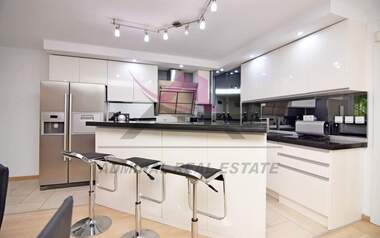 For rent - Apartment in Briz,  Varna