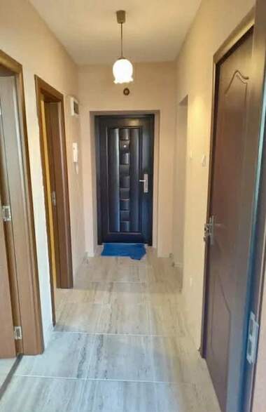 Închiriere - Apartament în Wider Center,  Ruse
