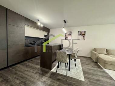 Vânzare - Apartament în Izgrev,  Varna