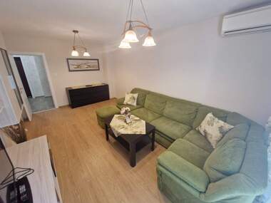 Închiriere - Apartament în Lazur,  Burgas