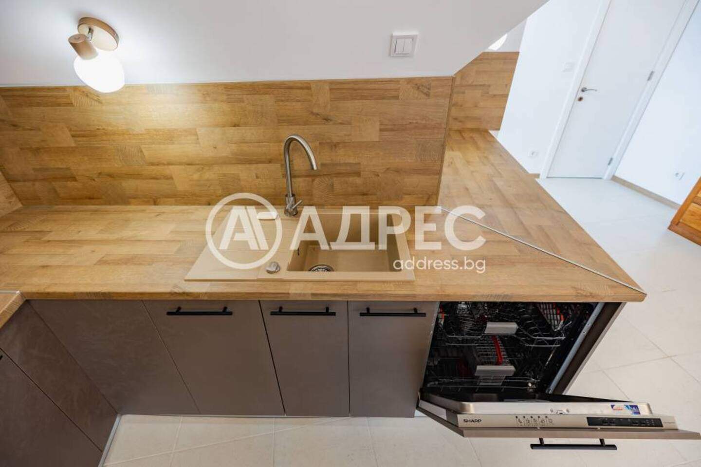 Τρίδωμο Διαμέρισμα σε Τσενταρ, Βαρνα – φωτογραφία 4