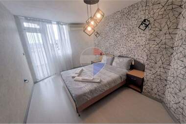Vânzare - Apartament în Center,  Varna