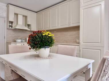 Închiriere - Apartament în Lazur,  Burgas