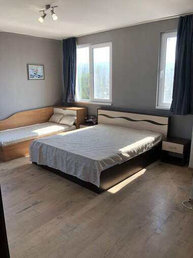 Închiriere - Apartament în Sădiîski,  Plovdiv