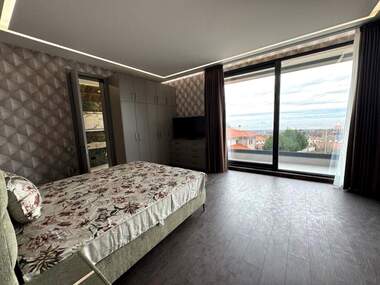 Vânzare - Casă în Belaștiița,  Plovdiv