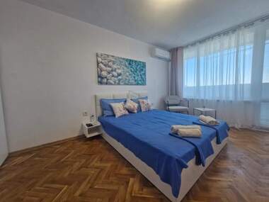 Miete - Wohnung in Lazur,  Burgas