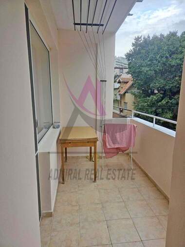 For rent - Apartment in Kolhozen pazar,  Varna