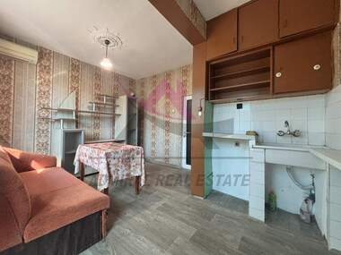 Închiriere - Apartament în Ceaîka,  Varna