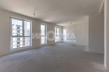 For sale - Apartment in Vazrajdane 2,  Varna