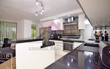 For rent - Apartment in Briz,  Varna