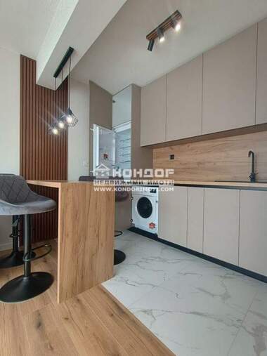 Продажба - Апартамент в Остромила,  Пловдив