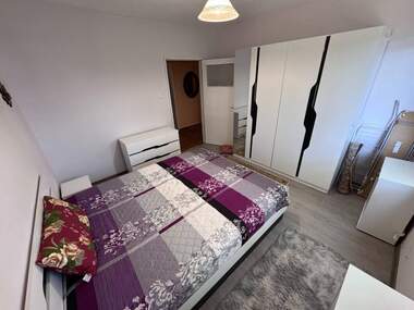 Închiriere - Apartament în Izgrev,  Burgas