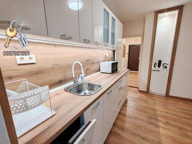 Închiriere - Apartament în Ideal City Center,  Pleven