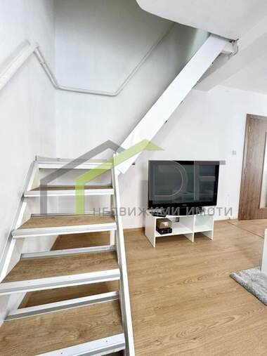 Închiriere - Apartament în Center,  Varna