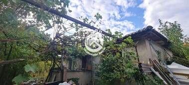 For sale - House in Poroyna,  Plovdiv