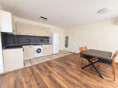 Închiriere - Apartament în Kaîsieva gradina,  Varna