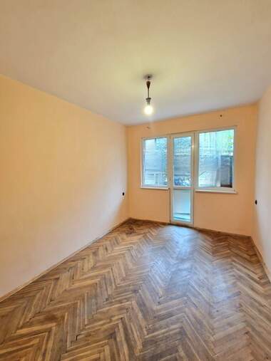 For sale - Apartment in Center,  Dobrich