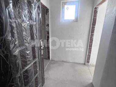 Продажа - Квартира в Южен,  Пловдив