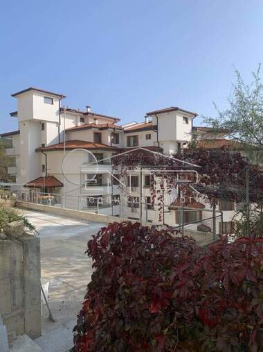 Vânzare - Apartament în Vinița,  Varna