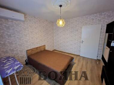 Închiriere - Apartament în Văzrajdane,  Ruse