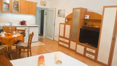 Miete - Wohnung in Lazur,  Burgas