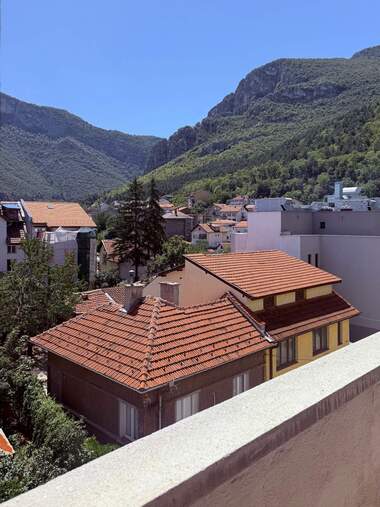 Vânzare - Apartament în Țentăr,  Vrața