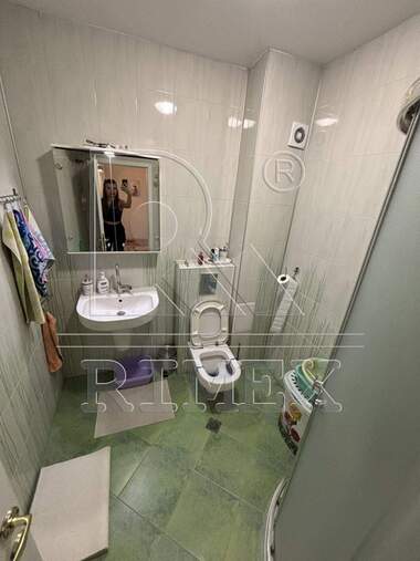 Продажба - Апартамент в Прослав,  Пловдив