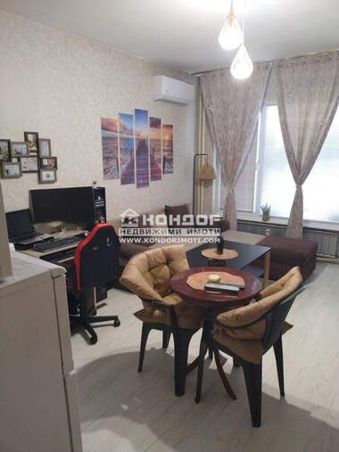 Продажба - Апартамент в Тракия,  Пловдив