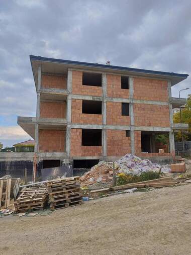 Продажба - Паркомясто в Запад-1,  Търговище
