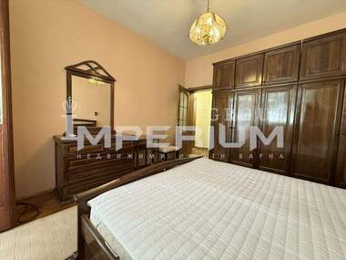 Închiriere - Apartament în Sportna zala,  Varna