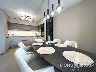 Vânzare - Apartament în Kolhozen pazar,  Varna