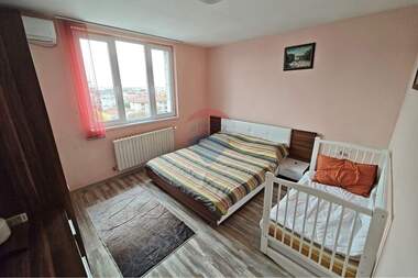Продажба - Апартамент в Широк център,  Русе