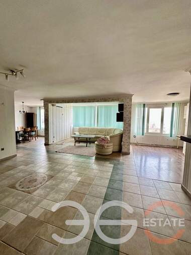 For sale - Apartment in Liatno kino Trakia,  Varna