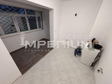 For sale - Apartment in Avtogara,  Varna