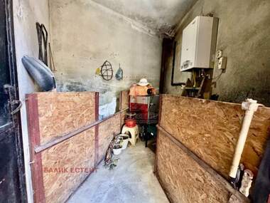 For sale - House in Avtogara,  Dobrich