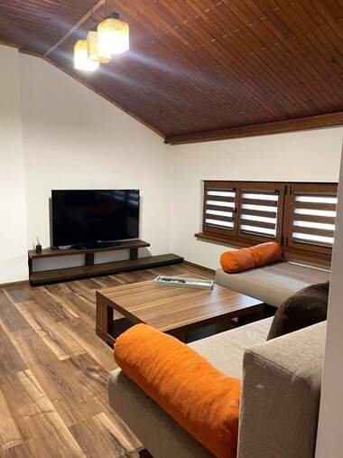 Închiriere - Apartament în Uceiliștini,  Haskovo