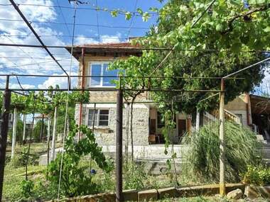 For sale - House in Briast,  Haskovo