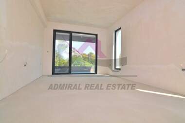For sale - House in Pchelina,  Varna