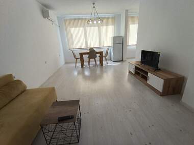 Miete - Wohnung in Izgrew,  Burgas