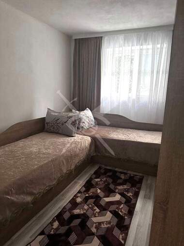 Închiriere - Etaj din casă în Hristo Smirnenski,  Plovdiv