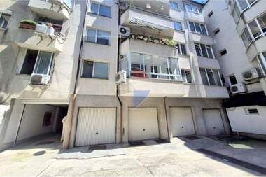 Vânzare - Apartament în Sportna zala,  Varna