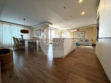 Vânzare - Apartament în Nesebăr,  Burgas