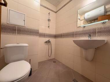 Închiriere - Apartament în Zornița,  Burgas