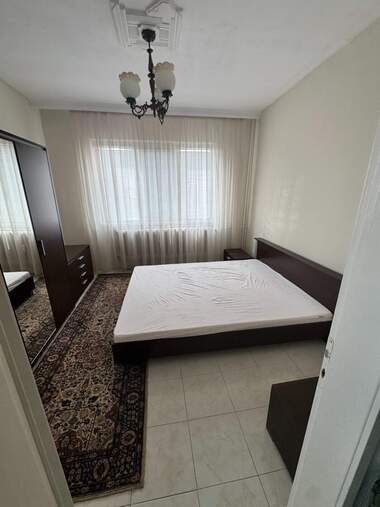 Închiriere - Apartament în Kărșiaka,  Plovdiv