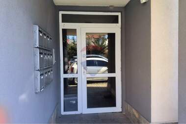 Închiriere - Apartament în Sarafovo,  Burgas